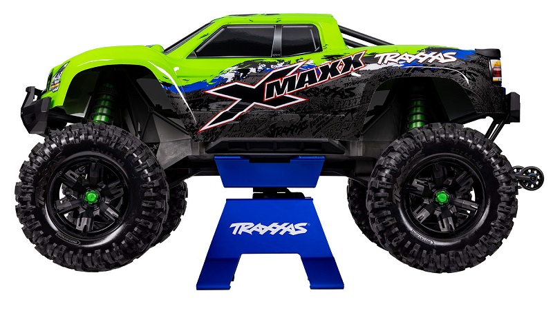 Hliníkový stojan X-Trucků pojme větší modely– včetně X-Maxxe se sadou WideMaxx!