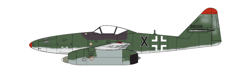 Messerschmitt Me262A-2a, W.Nr.500200, pilotovaný Fj.Ofw. Hans Frölich, 2./Kampfgeschwader 51, Fassberg, Dolní Sasko, Německo, 8. května 1945.
