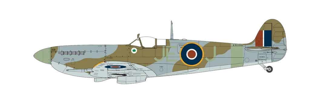 Supermarine Spitfire Mk.IXc Letadlo pilotované velitelem křídla Jamesem Edgarem „Johnnie“ Johnsonem, 402. squadrona „City of Winnipeg“, Royal Air Force Kenley, Surrey, Anglie, léto 1943.