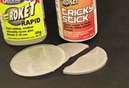 Deluxe Materials Tricky Stick: Plast praskl mimo lepený spoj