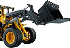 LEGO Technic - VOLVO L350F na dálkové ovládání