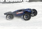 RC model auta Traxxas E-Revo 1:8 Brushless: Ukázka jízdy ve sněhu