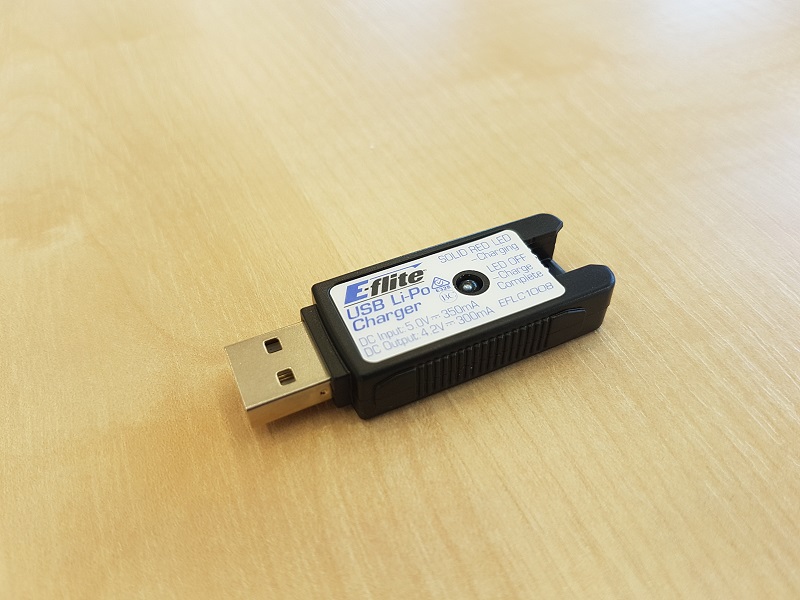 USB nabíječ na pohonnou baterii