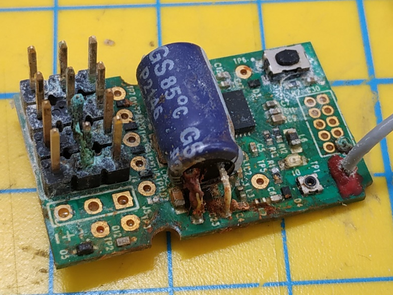 Zkorodovaná elektronika