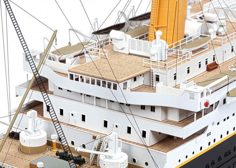 AMATI R.M.S. Titanic 1:250 kit (verze 2025)