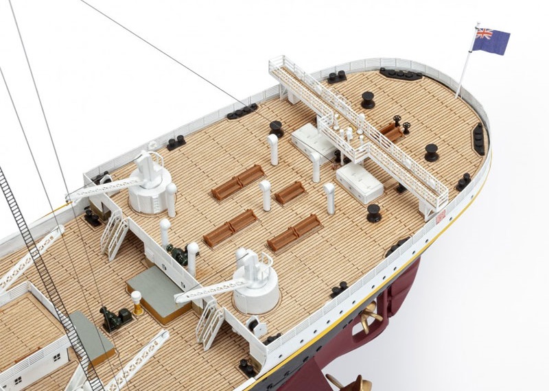 AMATI R.M.S. Titanic 1:250 kit (verze 2025)