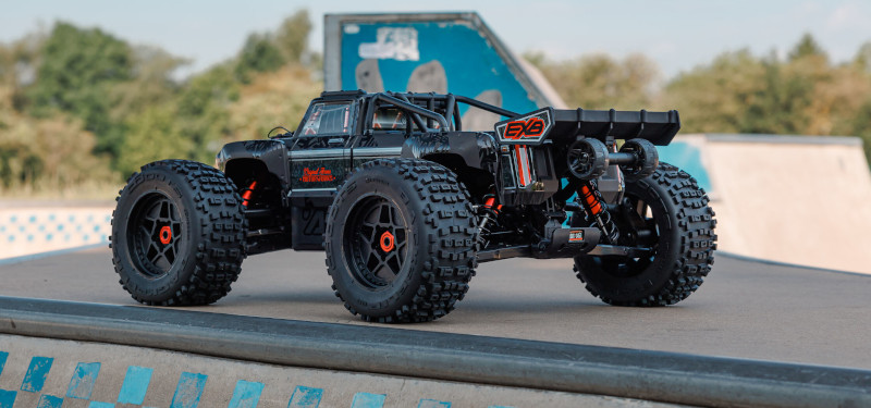 Arrma Outcast 8S BLX 1:5 4WD EXB RTR