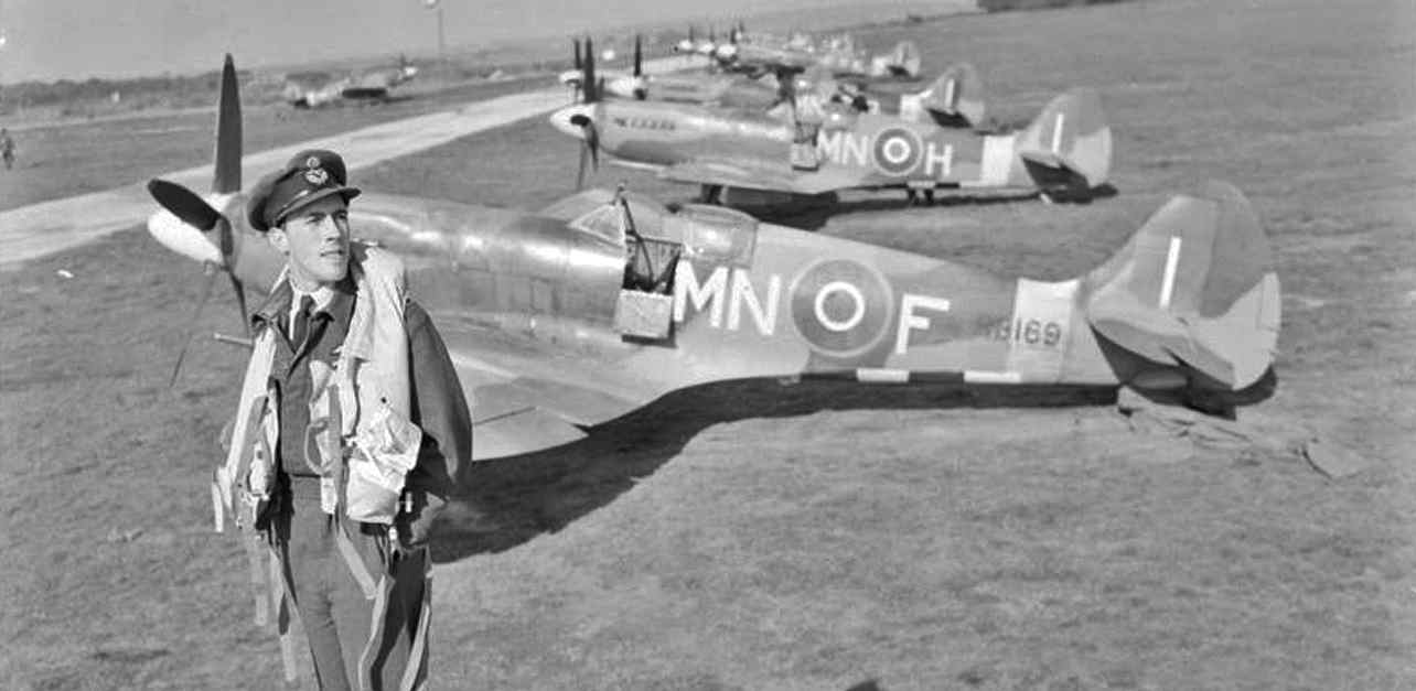 Spitfire Mk XIV 1.2m BNF Basic