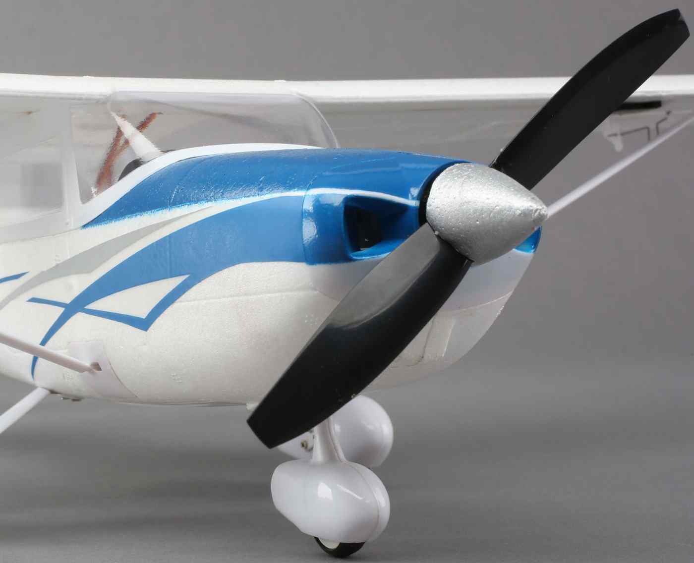 eflite/EFLU5650_a12.jpg
