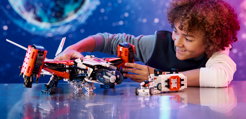 LEGO Technic - VTOL Vesmírná loď na přepravu těžkého nákladu LT81