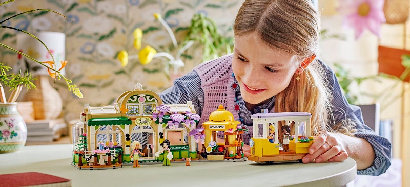 LEGO Friends - Kavárna plná rostlin a květinářství