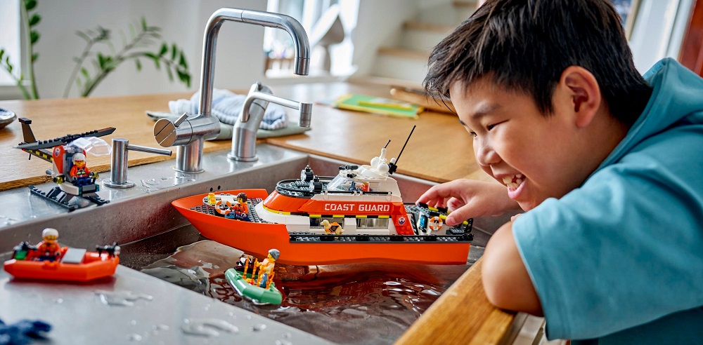 LEGO City - Záchranný člun pobřežní hlídky a vrtulník