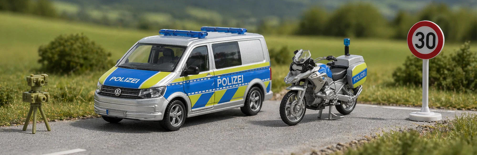 SIKU Super - Volkswagen T6 policejní dodávka s motorkou 1:50