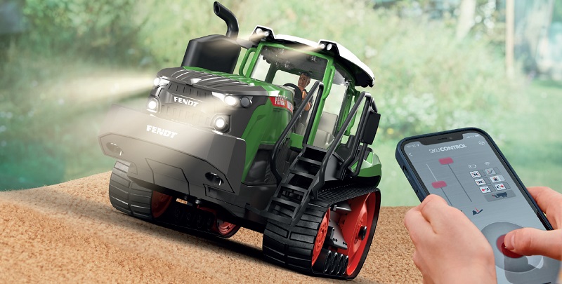 SIKU Control Fendt 1167 Vario MT 1:32