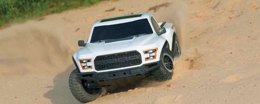 Ford F-150 SVT Raptor 2017