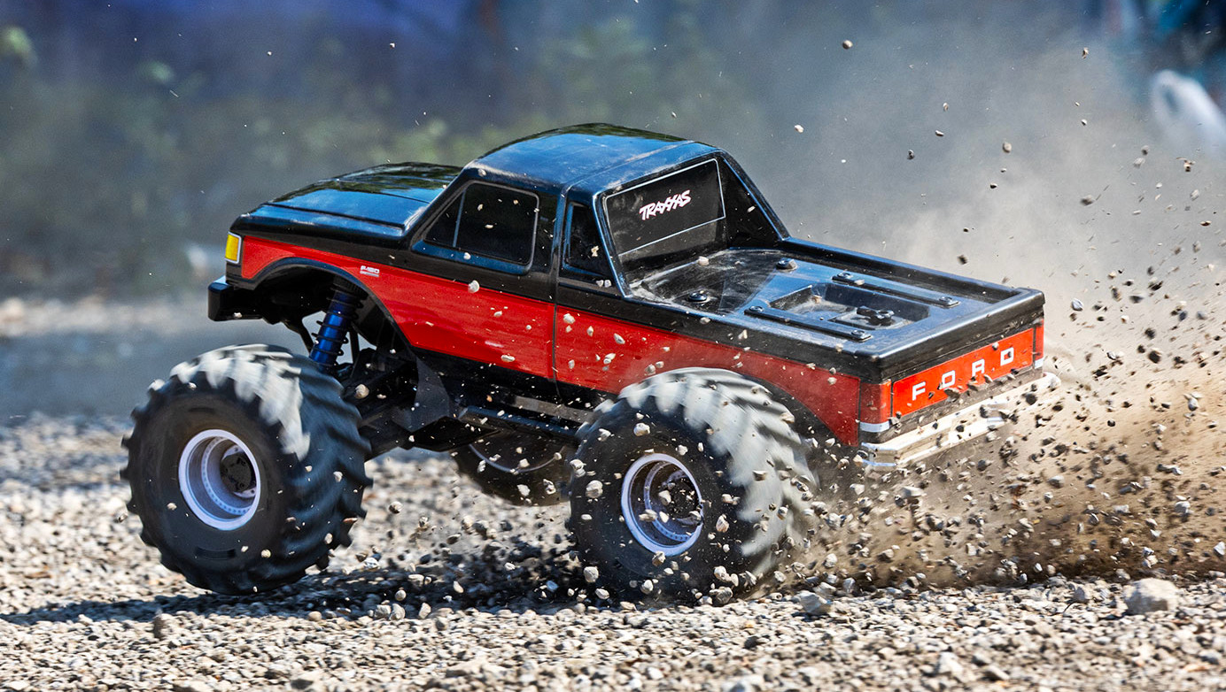 Traxxas X-Maxx MT 8S 1:5 4WD RTR bez karosérie