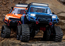 TRX-4 s pásovým podvozkem Traxx