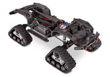 TRX-4 s pásovým podvozkem Traxx