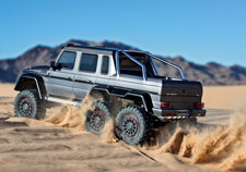 TRX-6 Mercedes-Benz G 63 AMG 6x6 (TRA88096-4) v akci