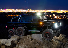 TRX-6 Mercedes-Benz G 63 AMG 6x6 (TRA88096-4) LED osvětlení