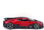 Bburago Bugatti Divo 1:18 červená