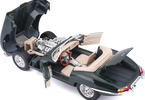 Bburago Jaguar E-type Cabriolet 1:18 zelená