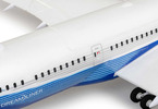 E-flite Boeing 787-8 Dreamliner 0.7m BNF Basic AS3X SAFE Select