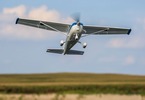 RC model letadla Cessna 182: Vletu