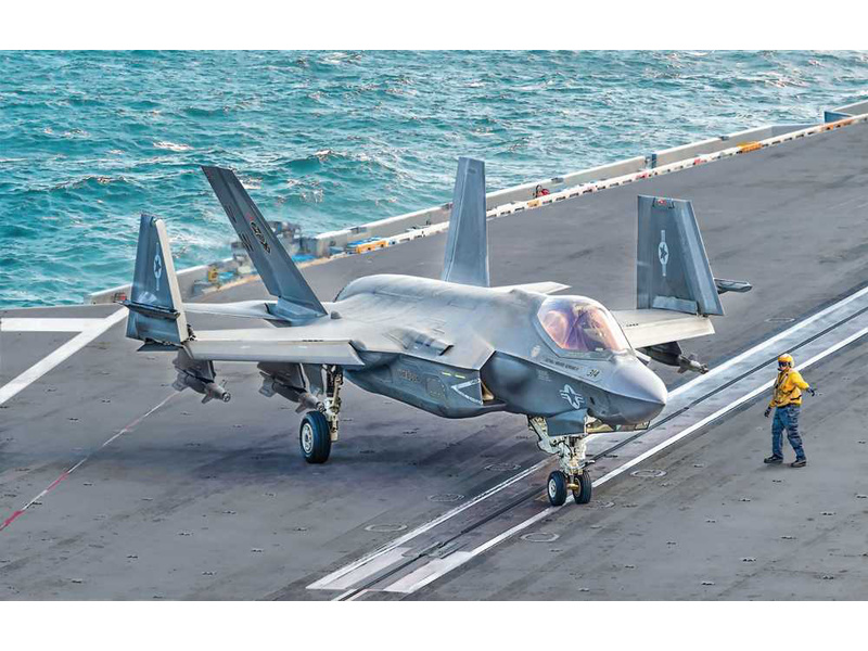 Italeri Lockheed F-35C Lightning II (1:72) (IT-1469) | Astra