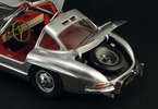 Italeri Mercedes-Benz 300 SL Gullwing (1:16)