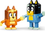 LEGO Bluey - Bluey a její rodinka z kostek