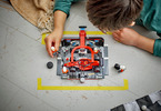 LEGO City - Zastávka v boxech F1 a personál s vozem Ferrari