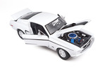 Maisto Ford Mustang GT Cobra Jet 1968 1:18 bílá