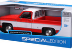 Maisto Chevrolet C10 Cheyenne Super 1:18 1974 červeno-bílá