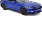 Maisto Ford Mustang GT 2015 1:24 metallic blue