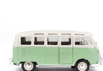 Maisto Volkswagen Van Samba 1:25 zeleno/krémová