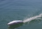 React 9 Self-Righting Deep-V Brushed:RTR