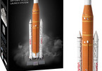 Revell NASA Artemis Space Launch System (SLS) (1:144)