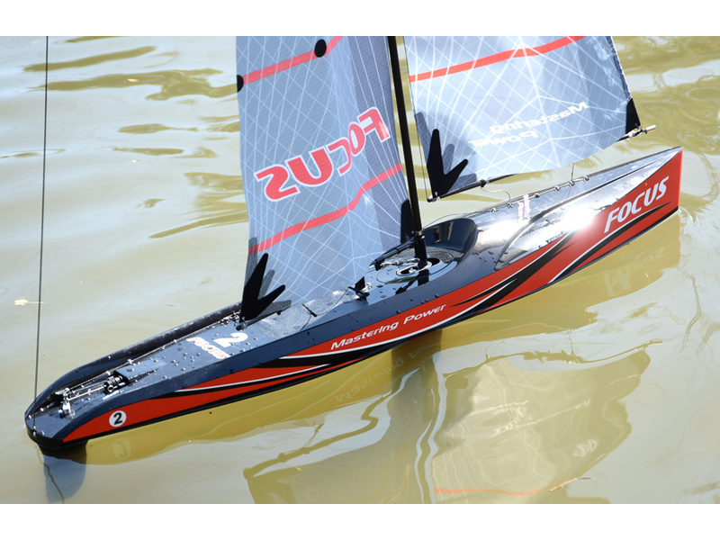 Focus V2 1m yacht 2.4GHz RTR RB JS 8812 Astra