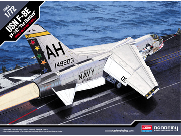 Academy Vought F-8E USN VF-162 The Hunters (1:72) Academy Vought F-8E USN VF-162 The Hunters (1:72) / AC-12521