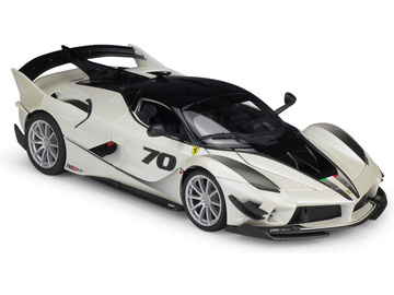 Bburago Ferrari FXX-K EVO No.70 1:18 bílá/černá Bburago Ferrari FXX-K EVO No.70 1:18 bílá/černá / BB18-16012