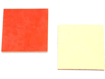 Traxxas oboustranná lepicí páska 25x25mm (2) Traxxas oboustranná lepicí páska 25x25mm (2) / TRA1589